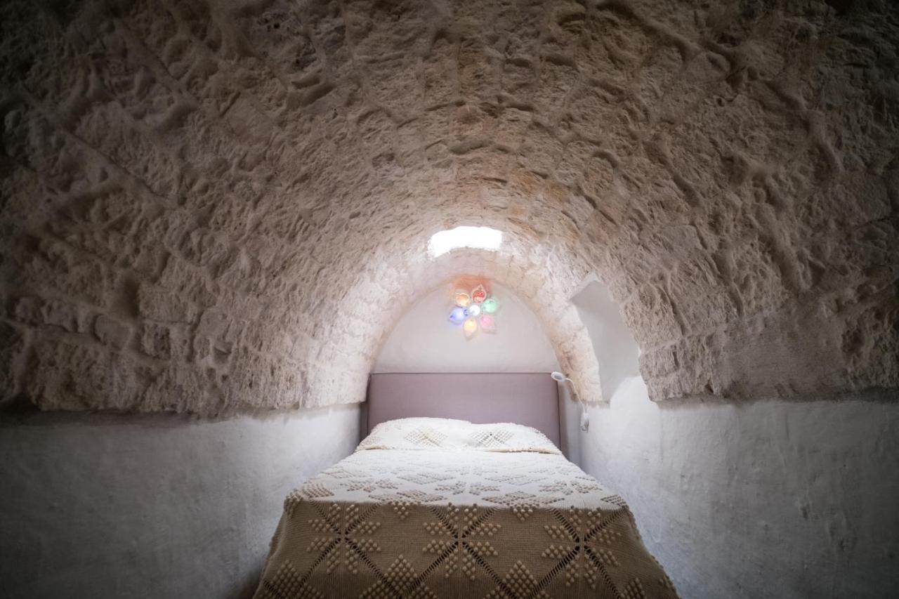 800S Home Luxury Rooms Ostuni Bagian luar foto