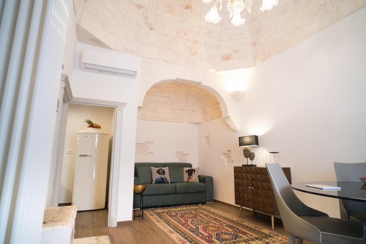 800S Home Luxury Rooms Ostuni Bagian luar foto