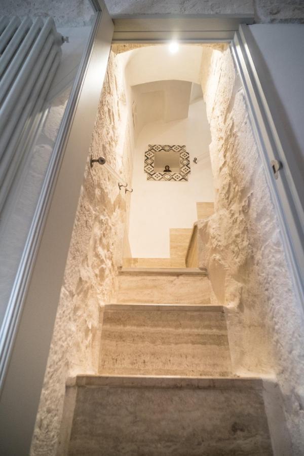 800S Home Luxury Rooms Ostuni Bagian luar foto